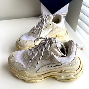 Balenciaga sneakers (used but like new)